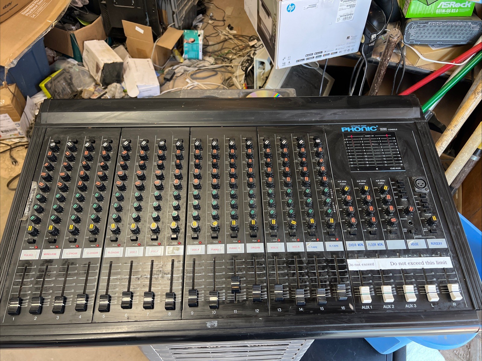 PHONIC PMC1602A MIXING CONSOLE