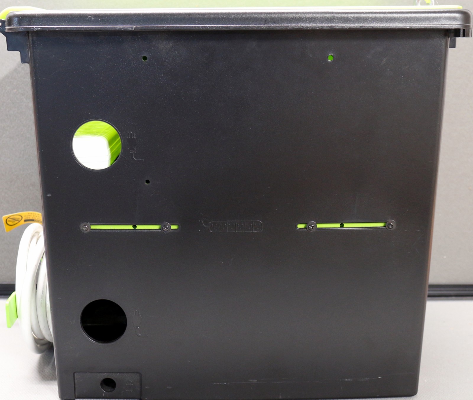 Copernicus 6 slot Charging Tech Tub for Tablets, Laptops