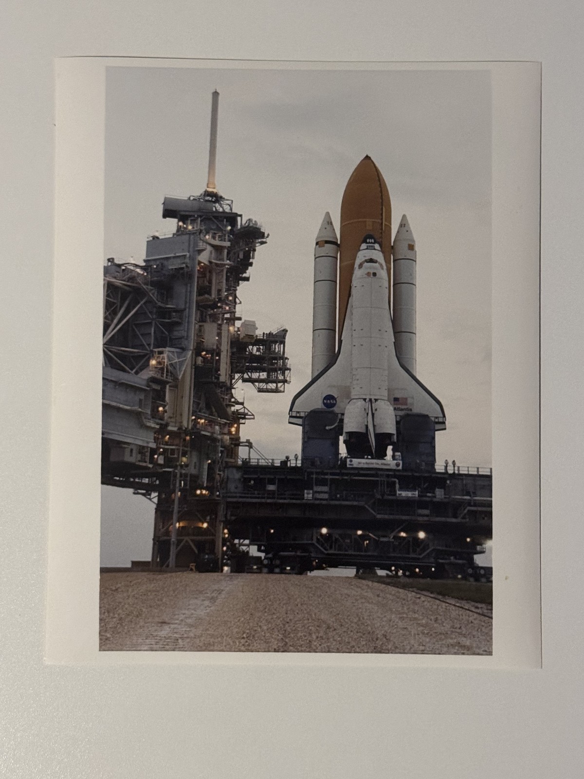 NASA STS-106 Atlantis In OPF Bay 3 Press Photo