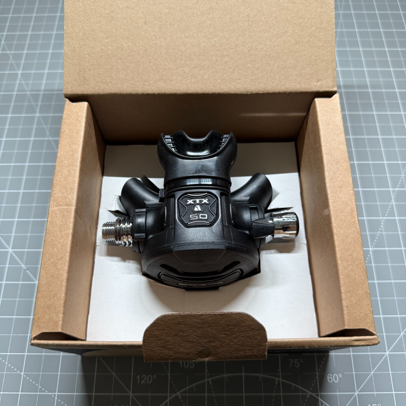 Apeks XTX50 2nd Stage Regulator Black - New In Box