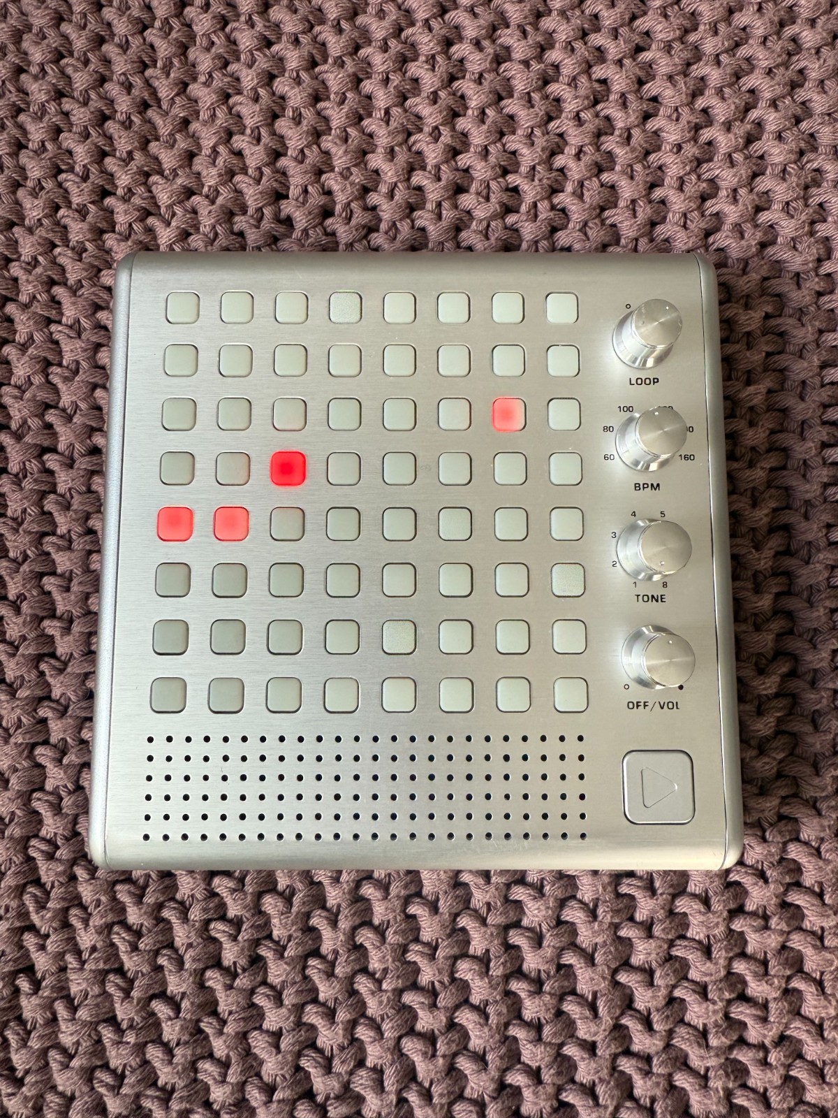 Thinkgeek Bliptronic 5000 Matrix Synthesizer Techno Beat Rhythm Machine