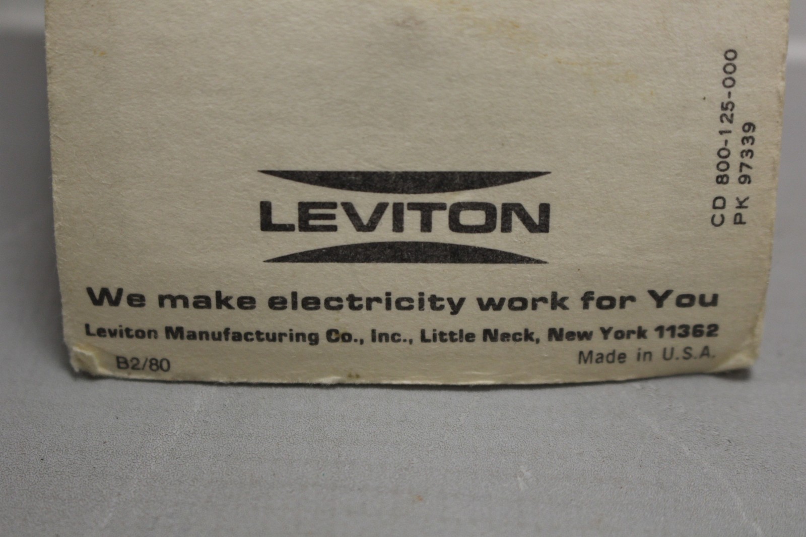Vintage Leviton Socket Adapter - Pack of 2 - New