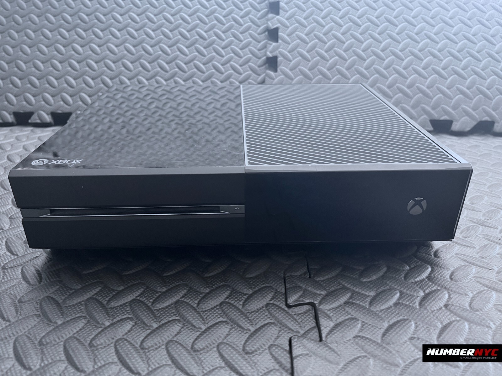 Microsoft Xbox One 1540 500GB Console Open & Tested - Working Great