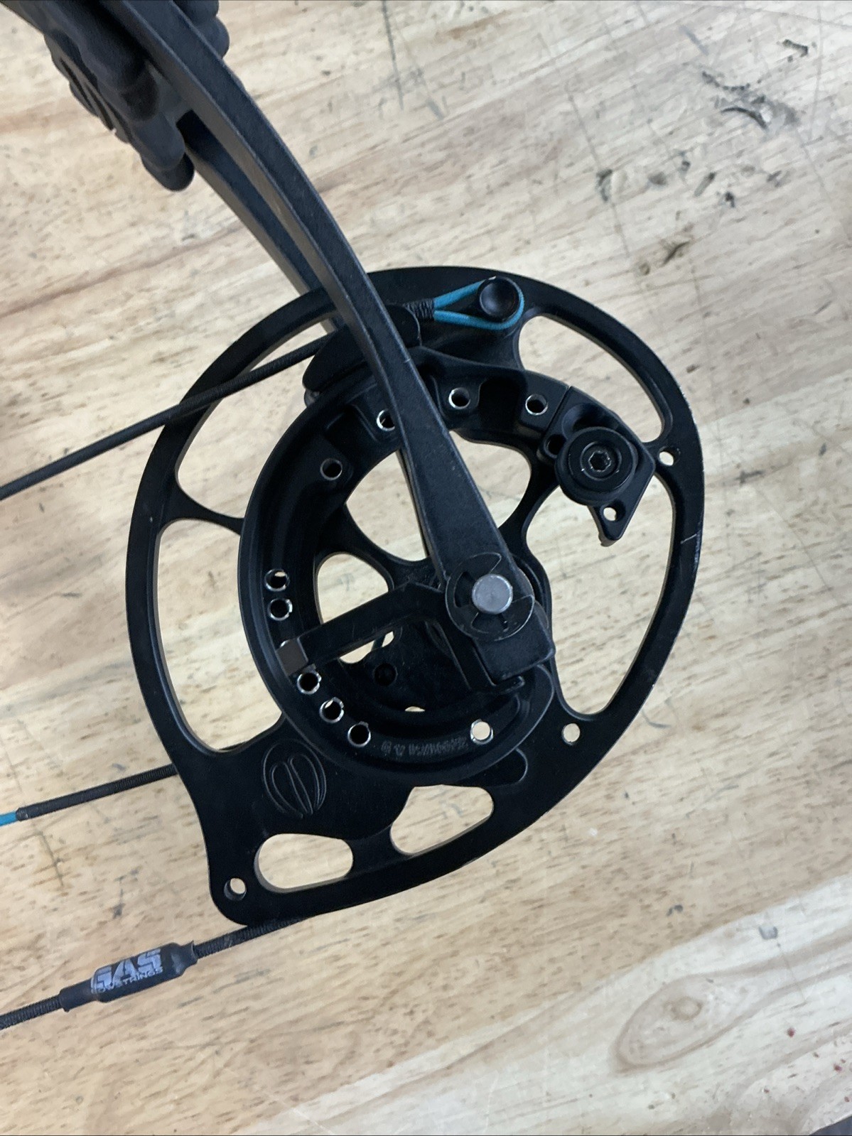 Elite Rezult 38 Compound Bow
