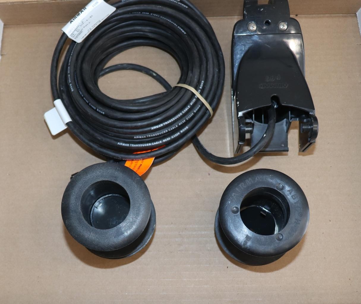 Airmar  Triducer  P66 TD1006 Transom Mount Transducer New Old Stock 31-72-4-01