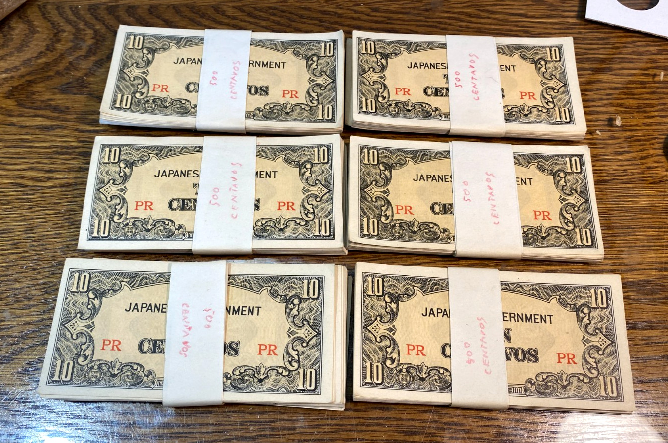 (1) Original CU Sheath of 50 1945 Japan Occupation/Philippines 10 Centavos CHRC