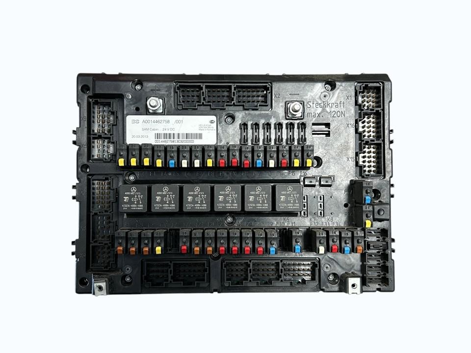 Fuse Box/Holder A0014462758 SAM Mercedes-Benz Trucks ACTROS MP4 / MP5 2013