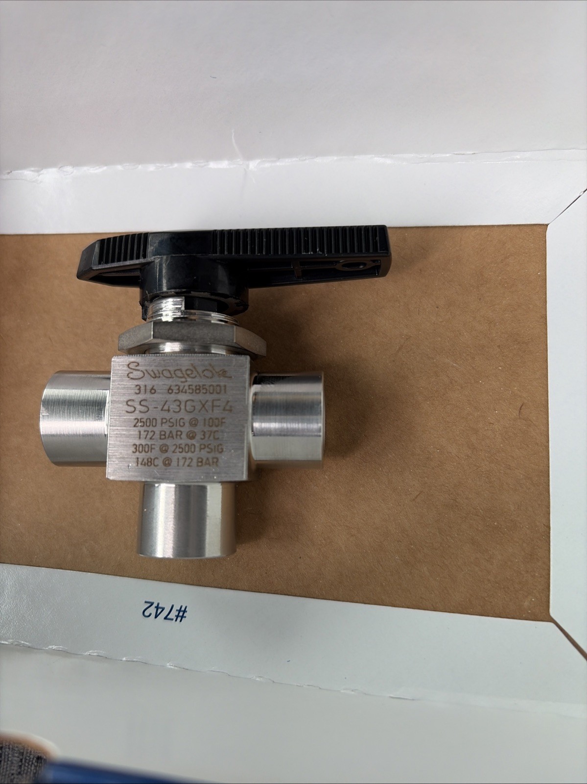 Swagelok SS-43GXF4 Valve SS Stainless Female Ports 2500PSIG@100F New Open