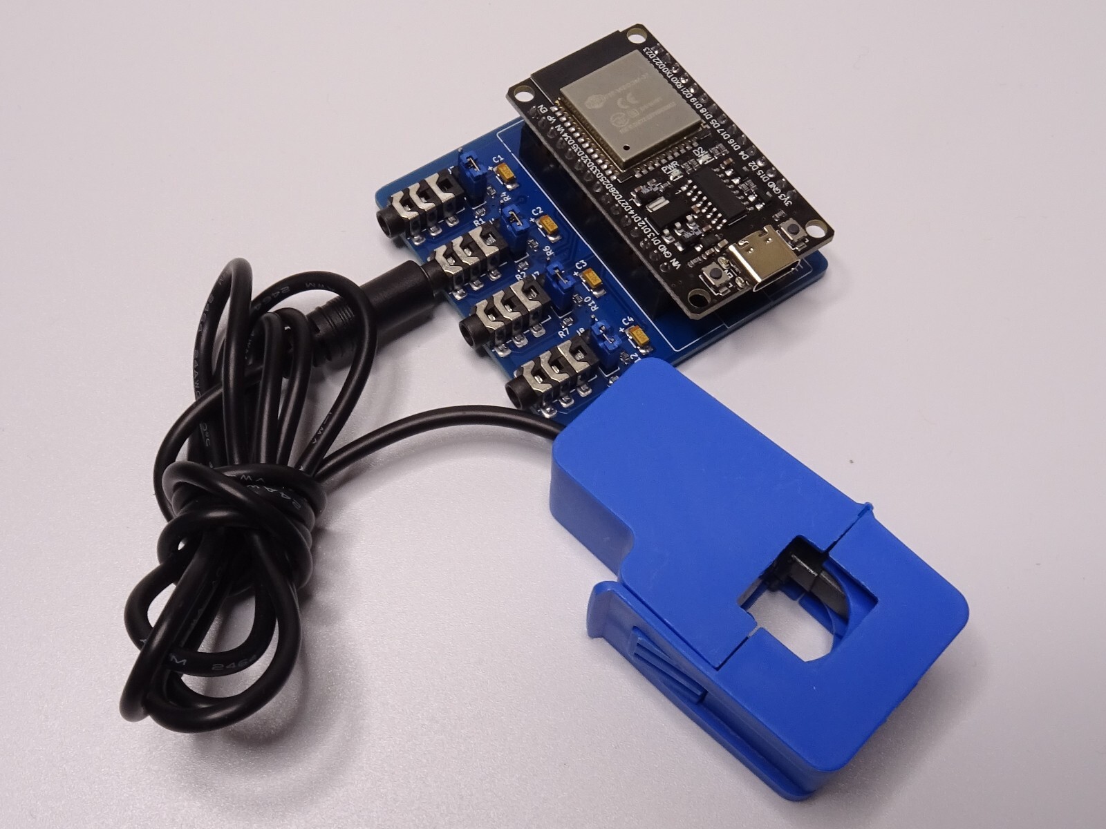 4 Channel ESP32 Mains Current Sensor - Node-MCU 30-Pin SCT013 - 100A/50mA