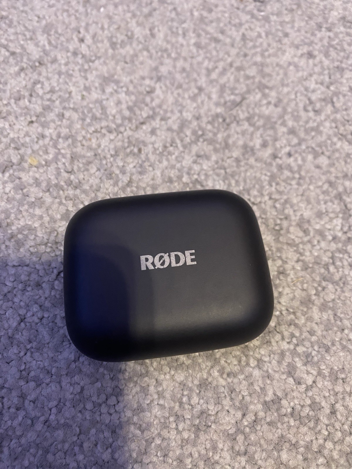 RØDE Wireless Micro Wireless Mic System w/ Charging Case, 2 TX, USB-C RX, Black