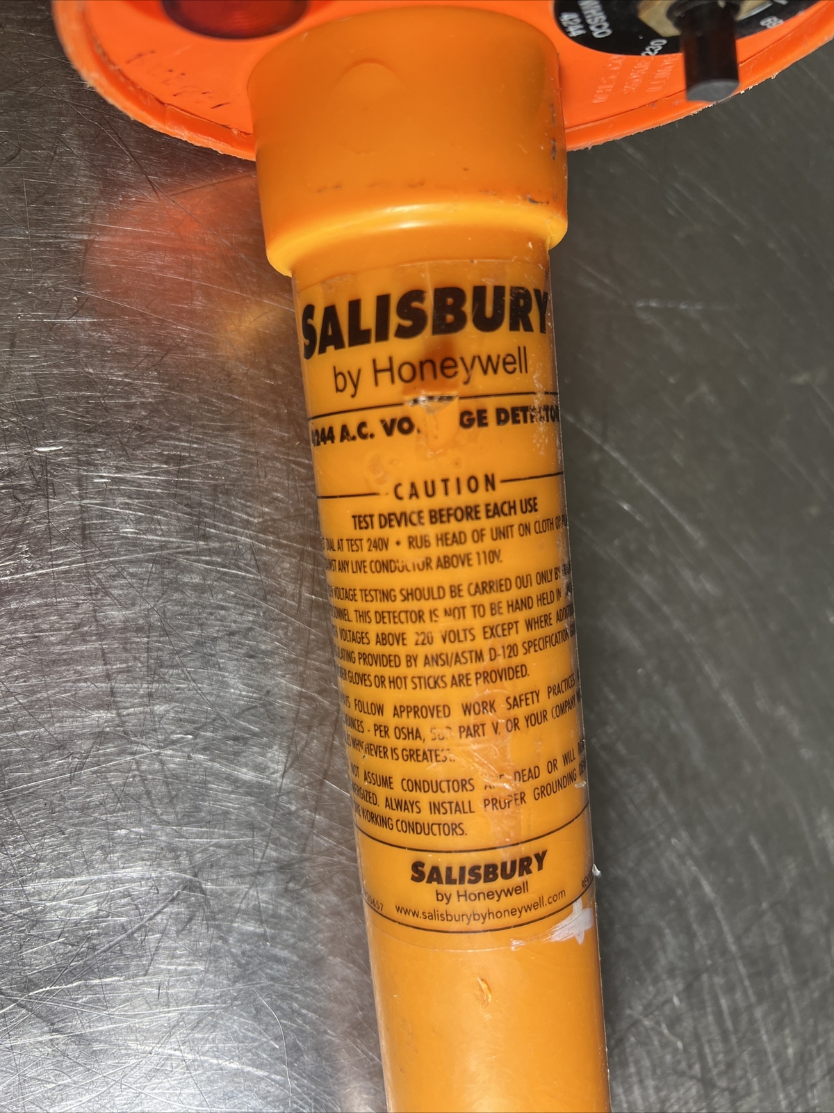 SALISBURY Model WHSCO 4244 Audio Visual AC VOLTAGE DETECTOR. Our #10