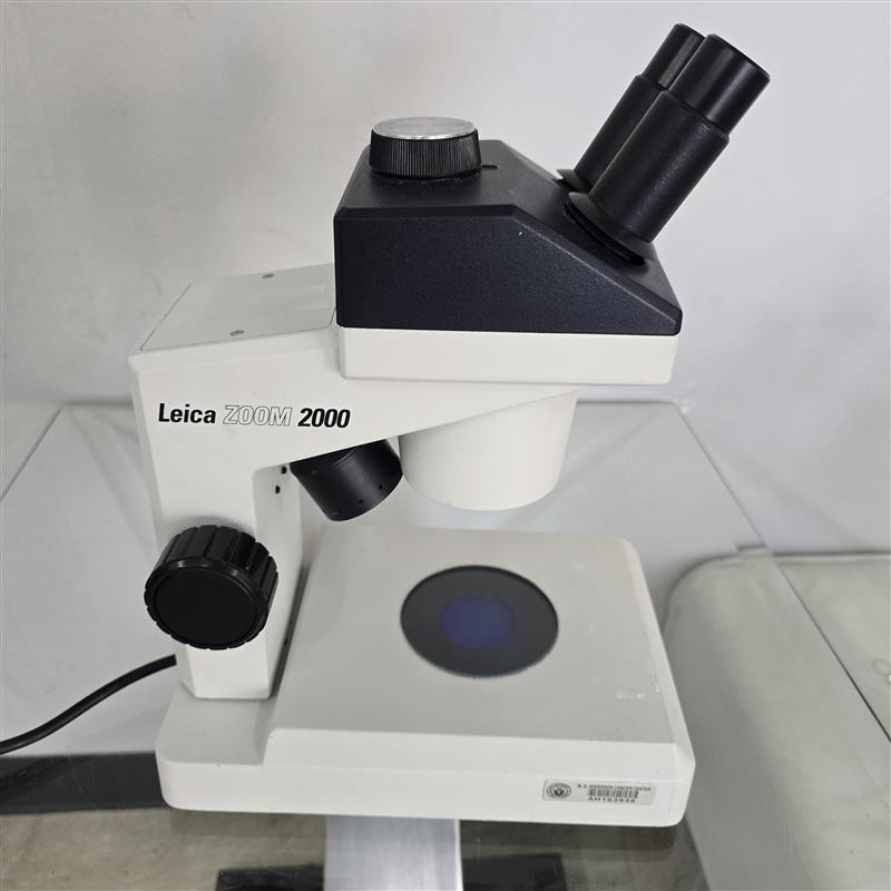 LEICA Zoom 2000 Microscope -35