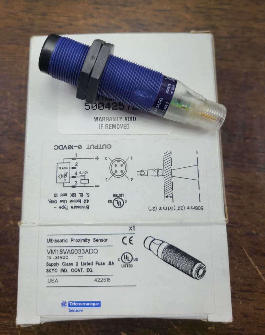NEW IN BOX TELEMECANIQUE SENSORS VM18VA0033ADQ / VM18VA0033ADQ