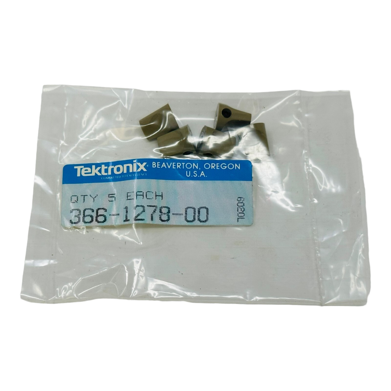 TEKTRONIX 175-1448-00 CONNECTOR ADAPTER NEW/UNUSED SURPLUS