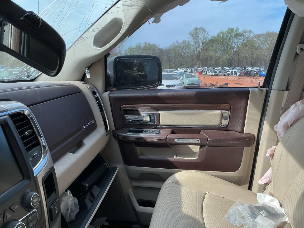 TDODR1500 2016 Glove Box 5007468