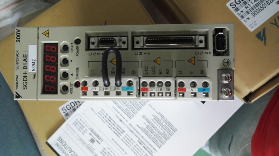 YASKAWA SGDH-01AE Servo Drive SGDH01AE New In Box One Year Warranty Fast Ship