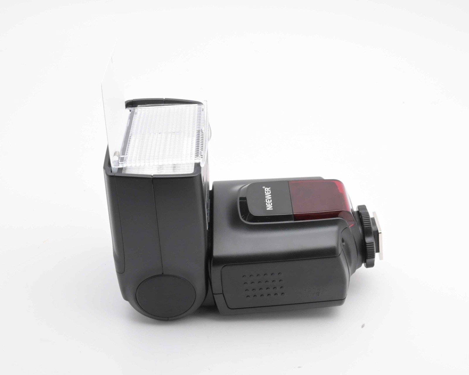 Neewer TT560 Speedlite Universal Flash with Case (#20464)