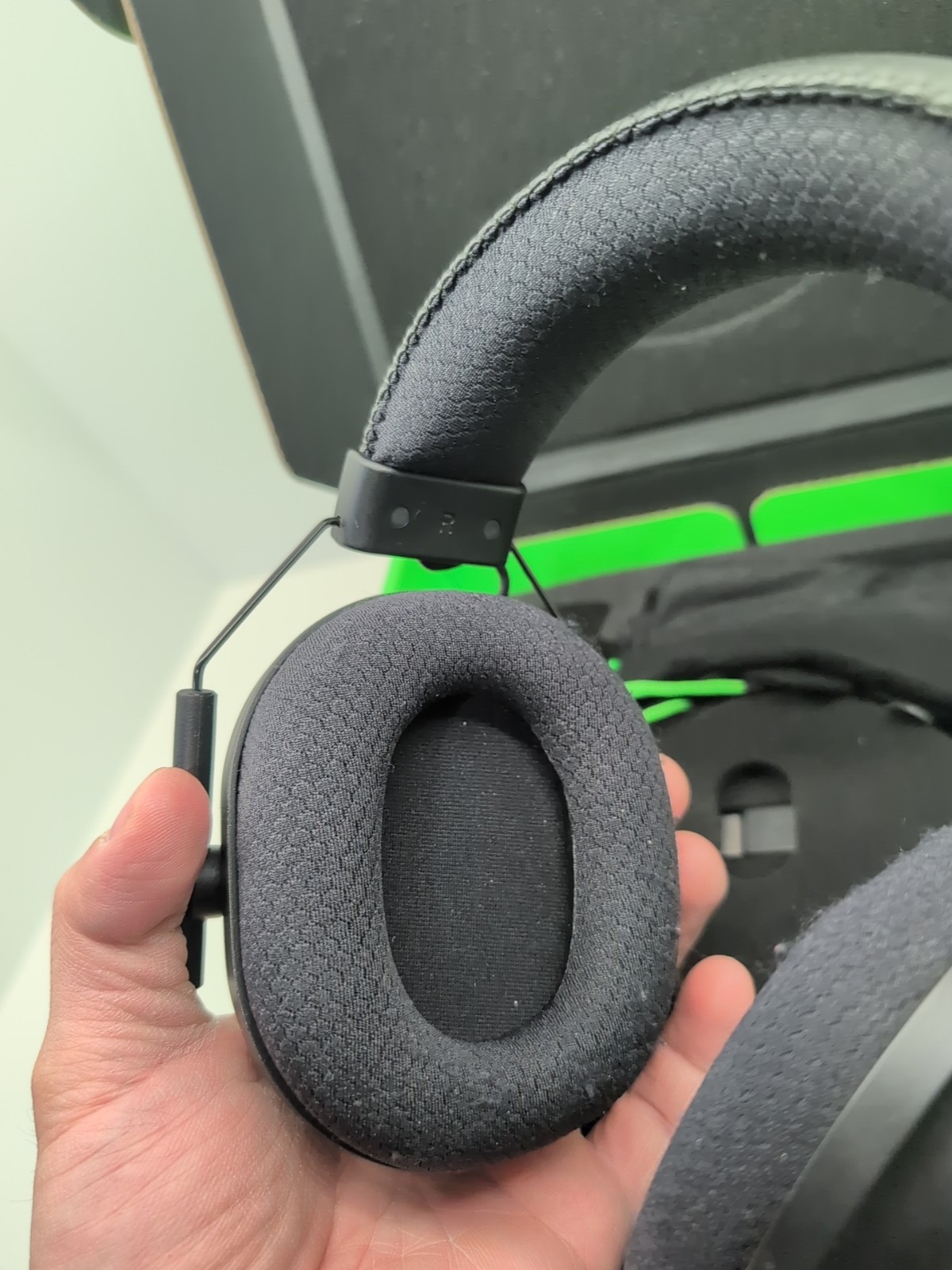 Razer BlackShark V2 Pro Wireless Gaming Headset (Pre 2023 Version) with box #6