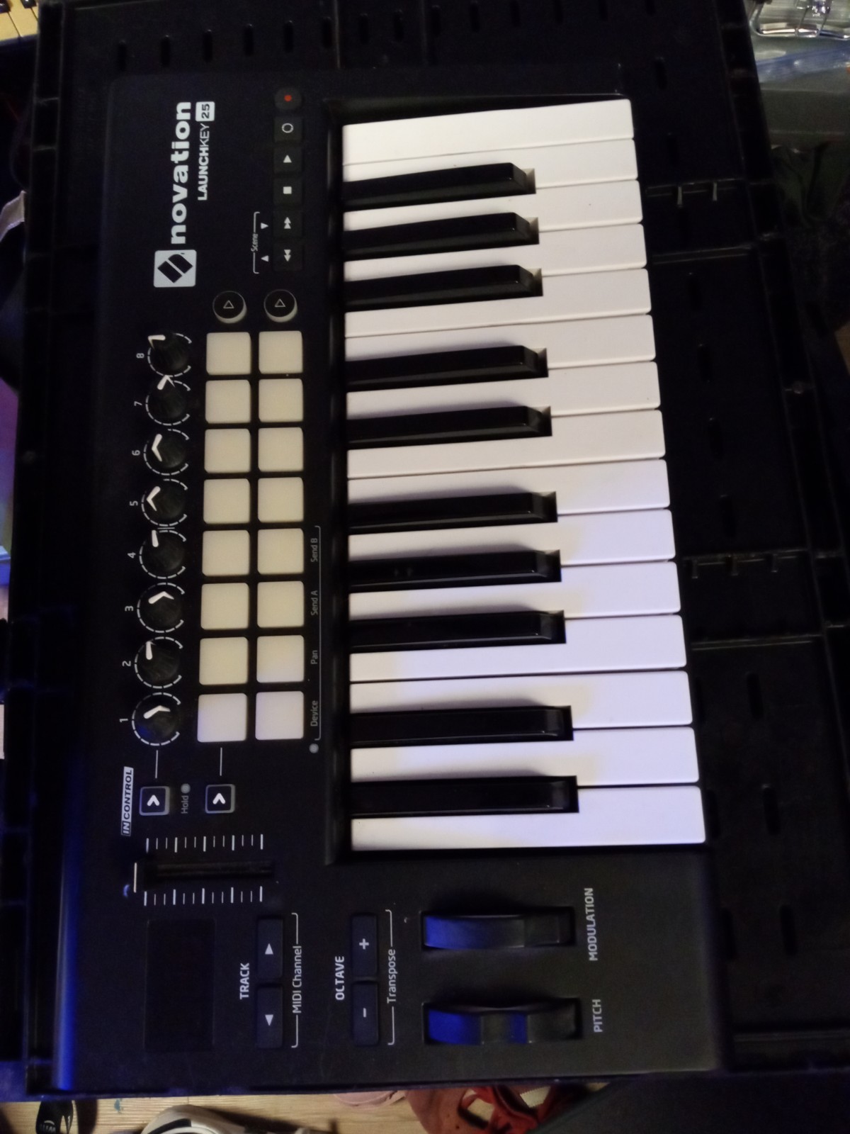 Novation Launchkey 25