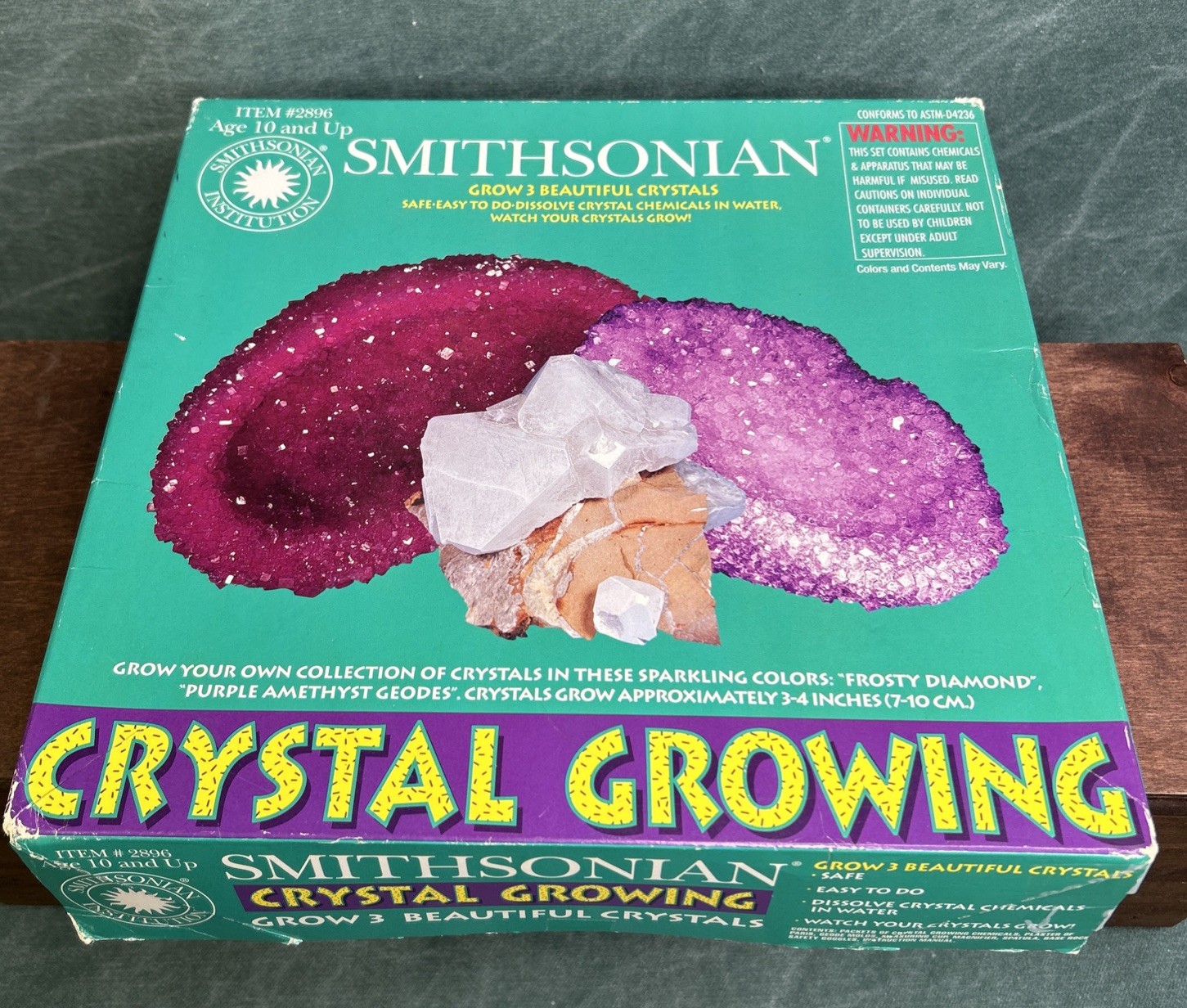 Smithsonian Grow 3 Beautiful Crystals Kit Item #2896