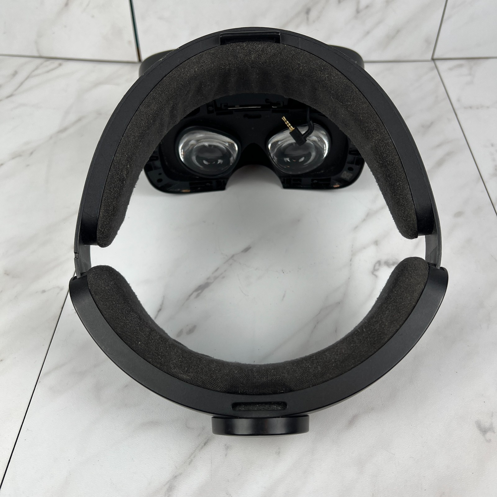 UNTESTED Lenovo Oculus Rift S Powered VR Gaming Headset, 2 Controllers, Sensor