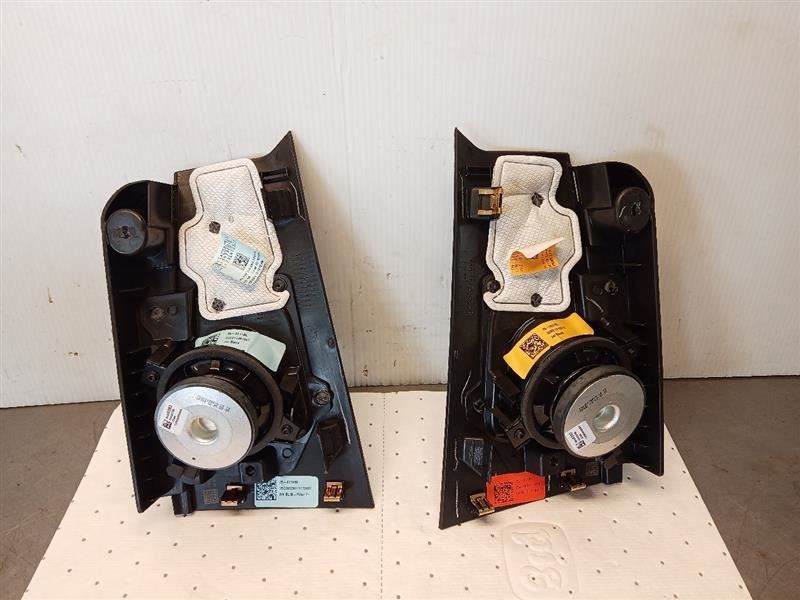2023 ESCALADE ESV Trim Speakers, 1 pair, 10861782