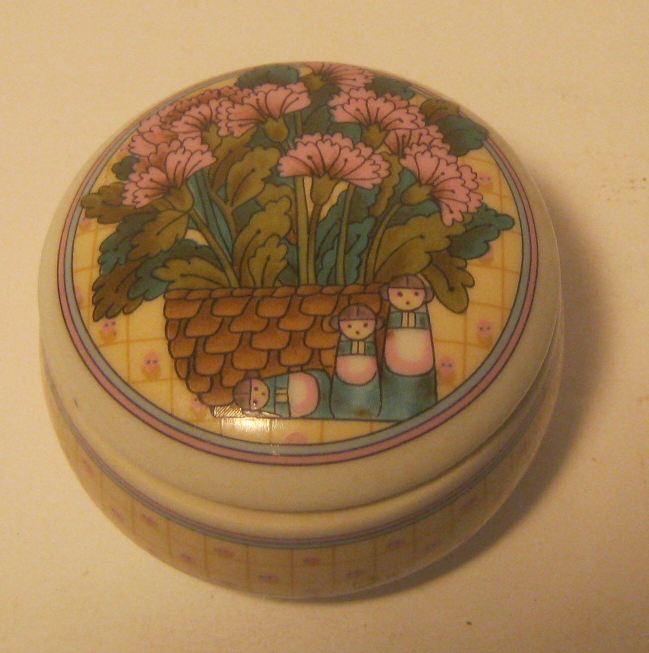 TAKAHASHI Porcelain Ring Box GERANIUM Excellent Condition!!!