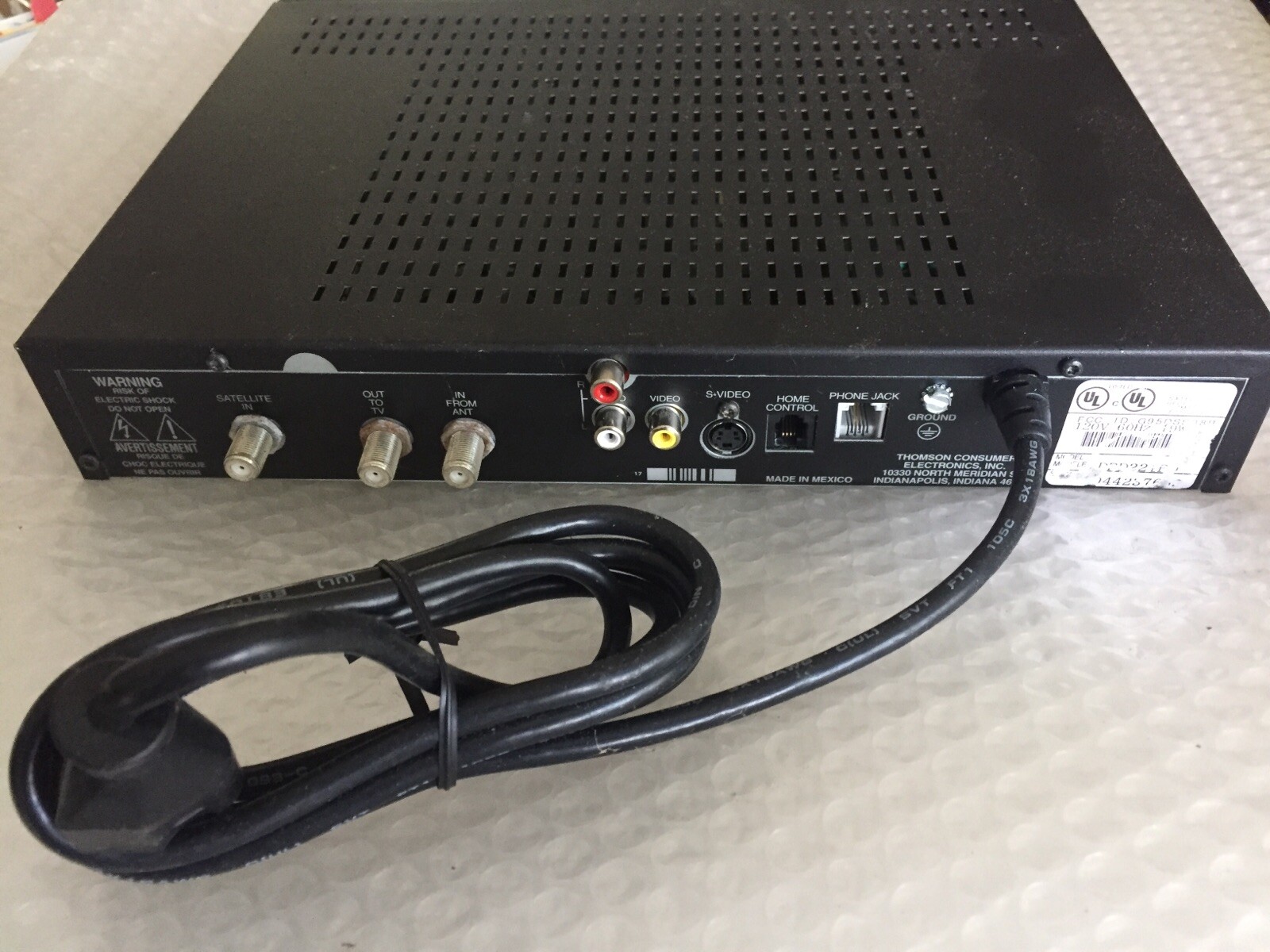 RCA DIRECTV RECEIVER PLUS  Direct TV Satellite Box. No remote