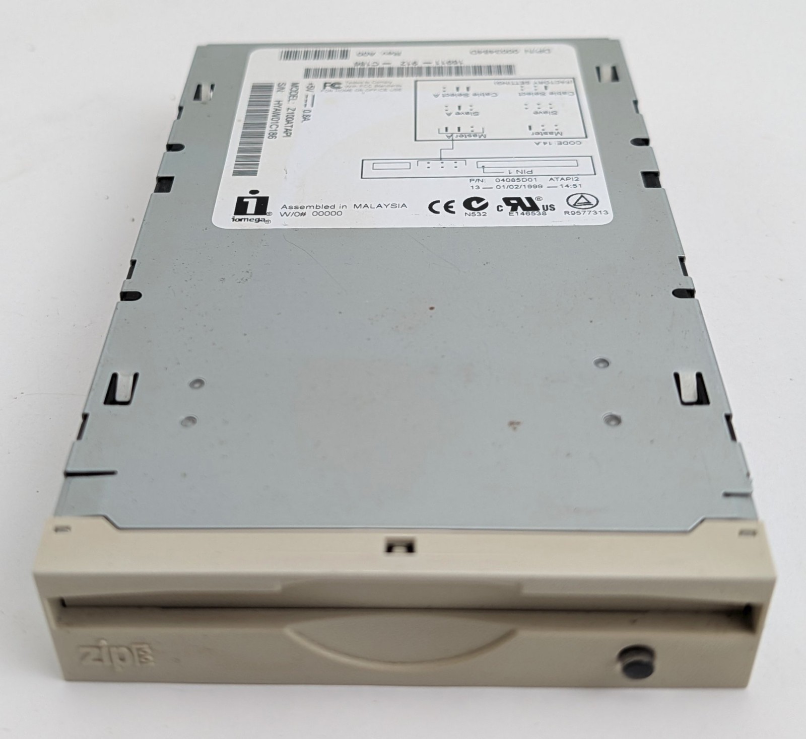 Iomega ZIP 100 Internal IDE ATAPI 3.5" Zip Drive Z100ATAPI Beige, Tested & Works