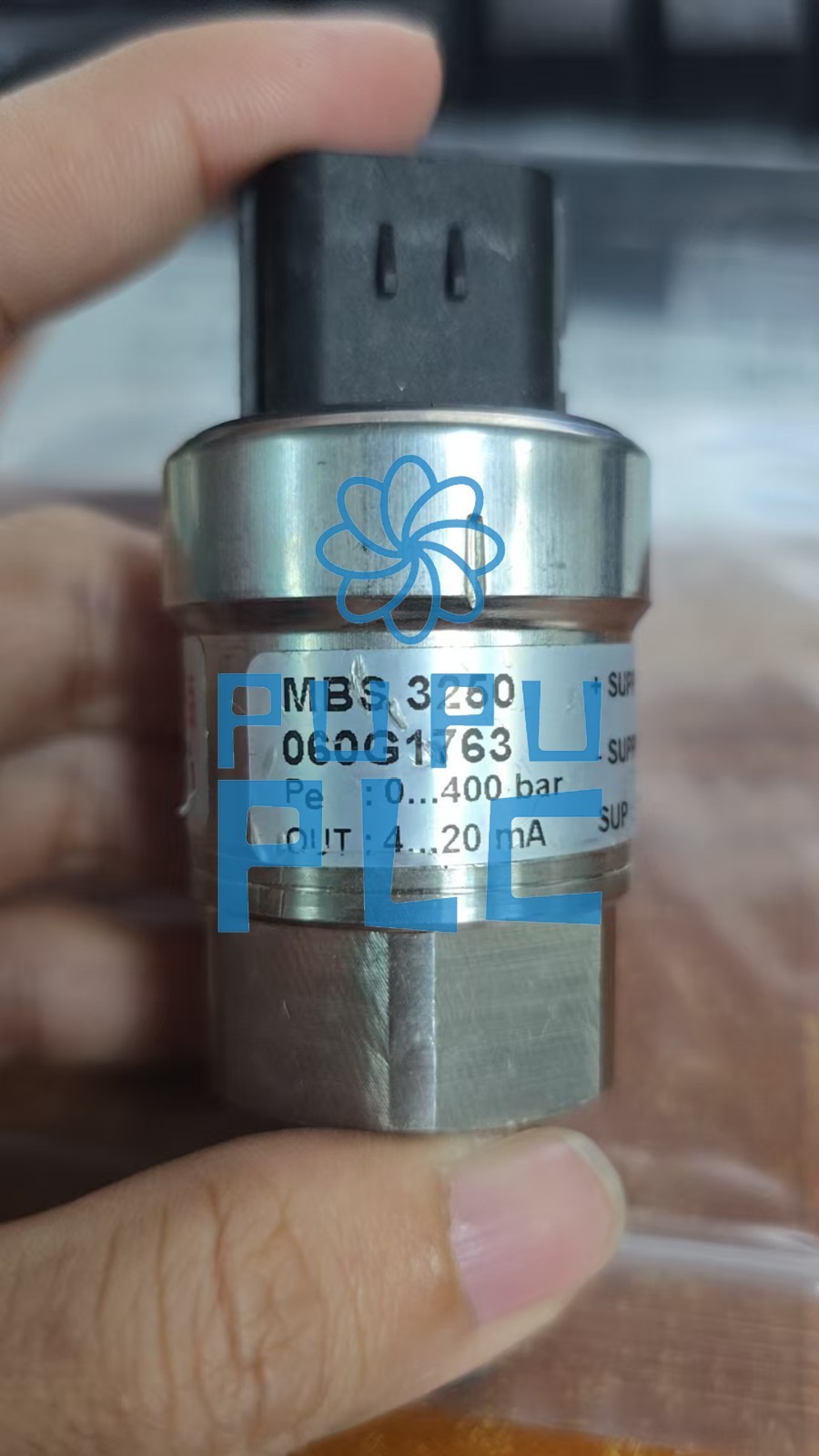 MBS3250 060G1763 pressure transmitter 1Pcs NEW