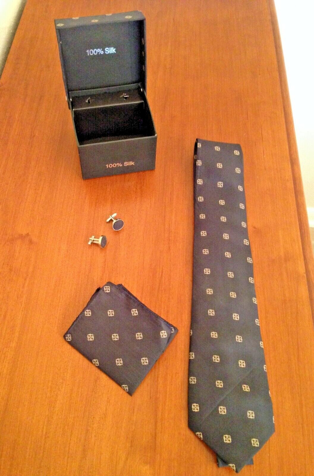 NEW, Men’s 100% Silk Tie, Handkerchief, And Cufflinks Gift Set Includes Gift Box