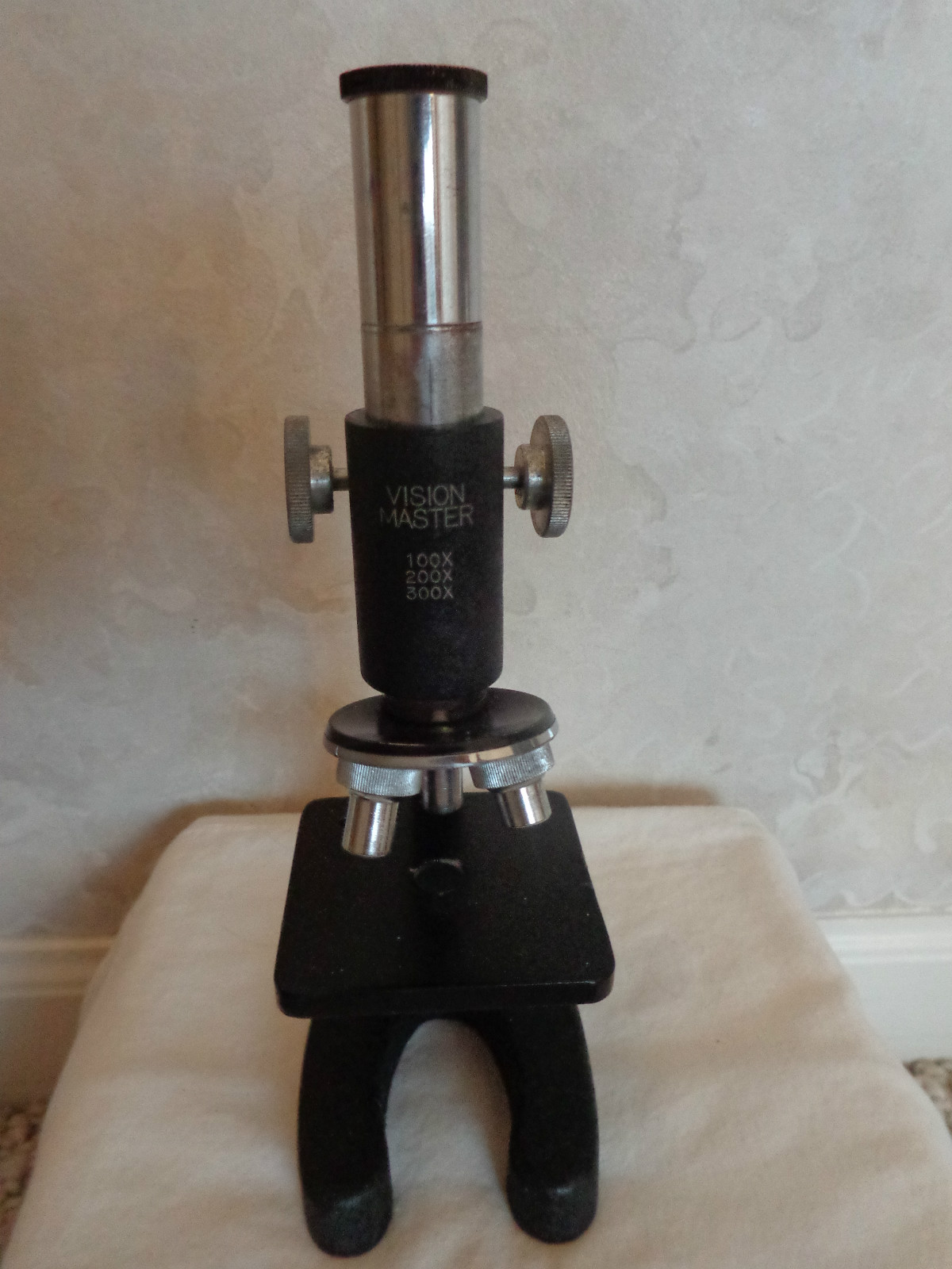 Vision Master Microscope Vintage 100X, 200X 300X needs repair (#2473).