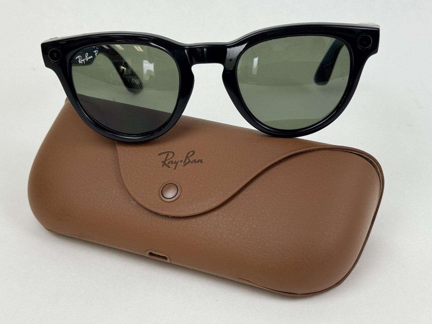 Ray-Ban Meta Wayfarer RW4009 601/9A Smart Sunglasses Shiny black - Scratches