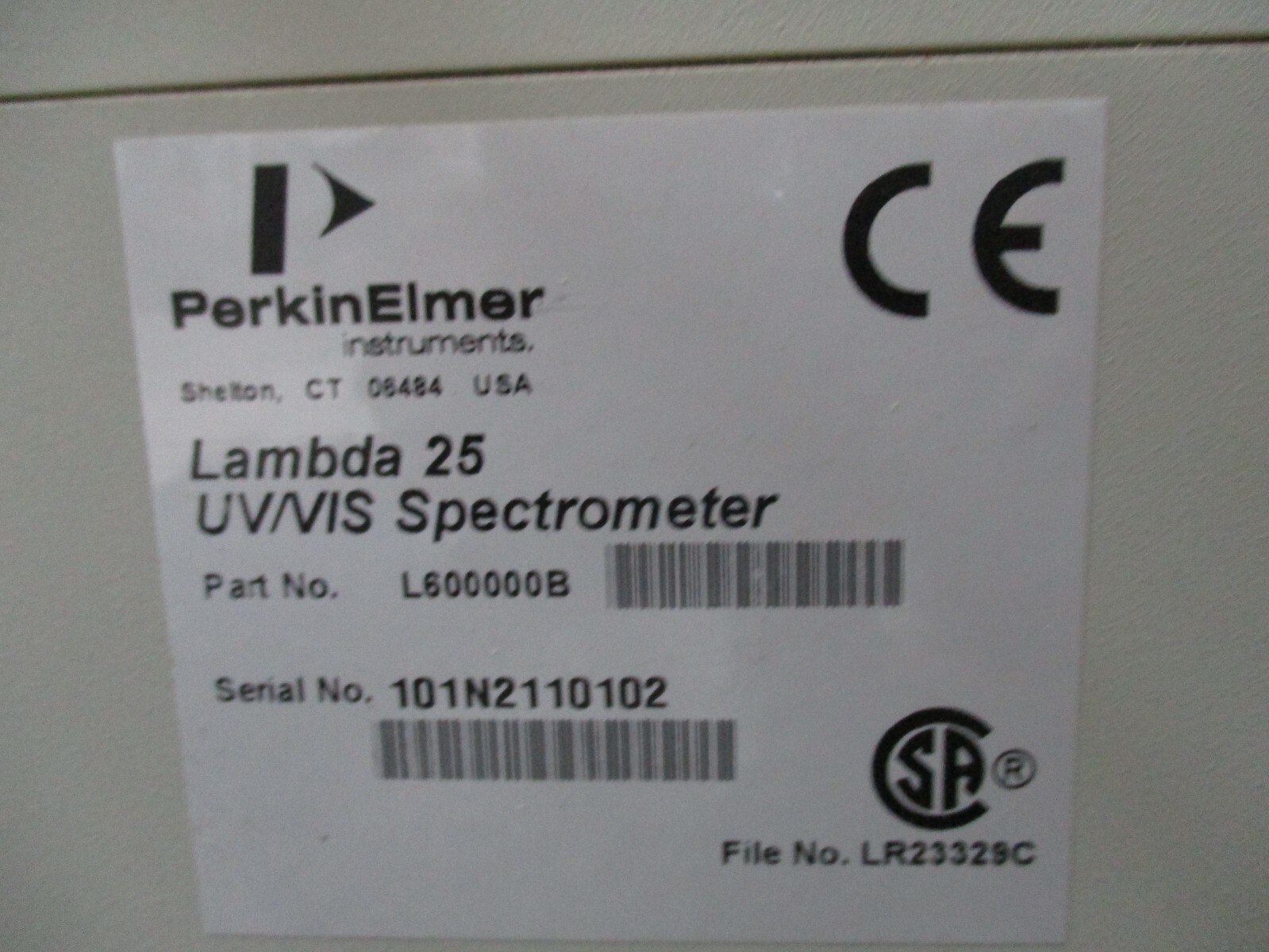 Perkin Elmer Lambda 25 UV/Vis Spectrometer