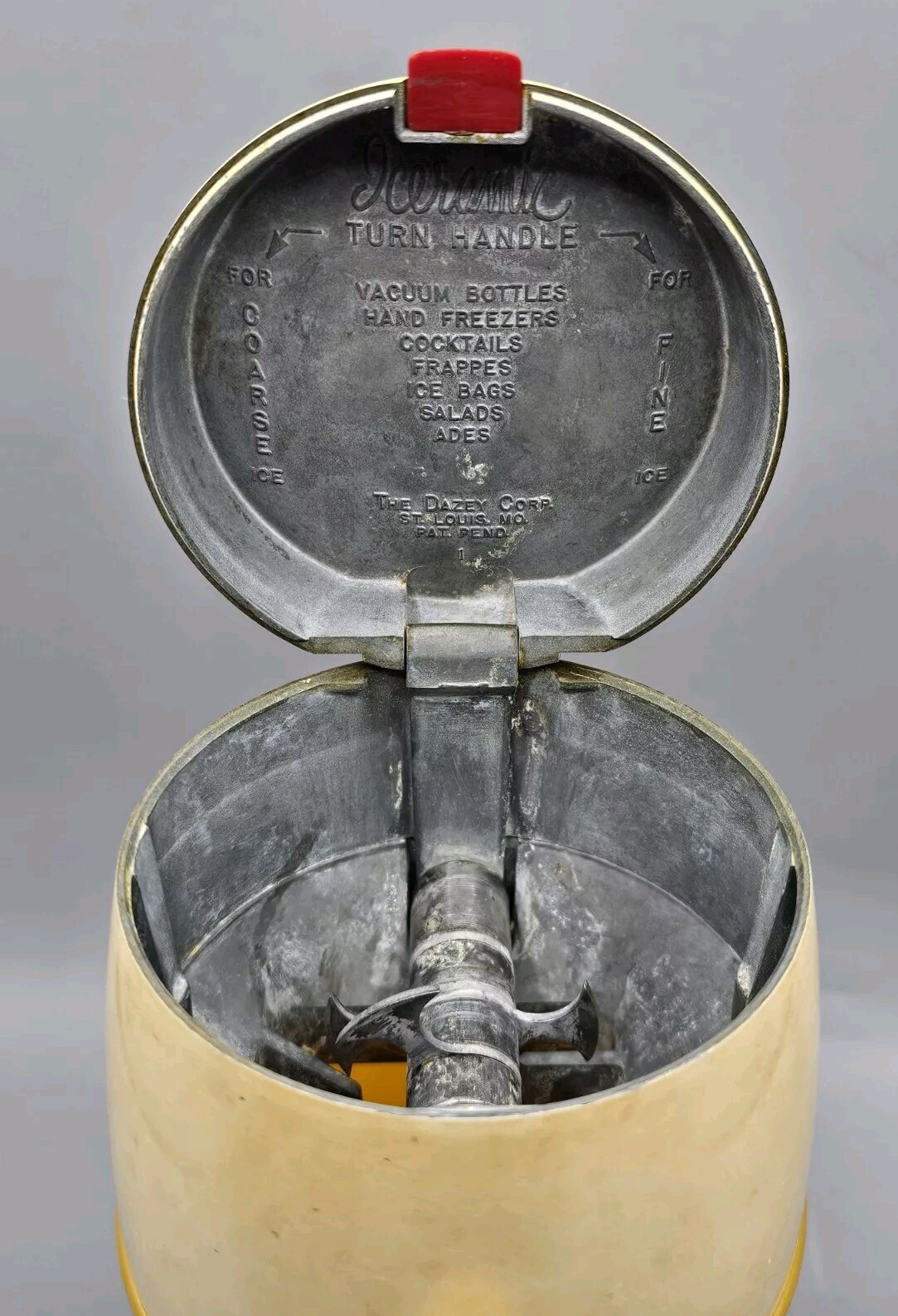 VINTAGE MCM 1950's Dazey Iceramic Ice Crusher with Crank Handle