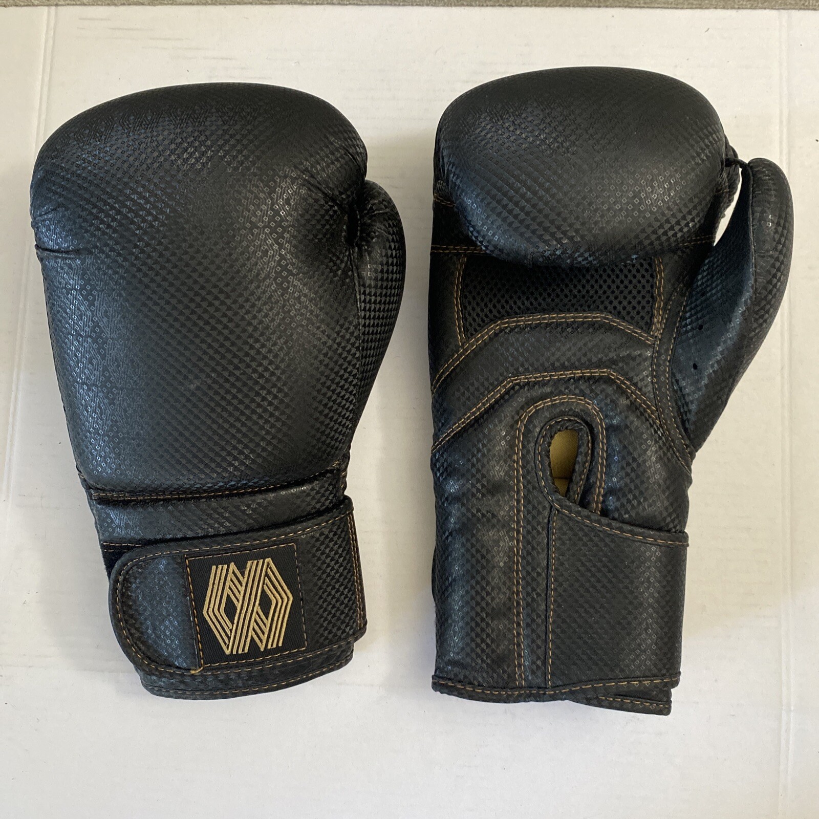 Floyd Mayweather Jr. Black Gold Trideer Boxing Fitness Gloves Adult Size L/XL