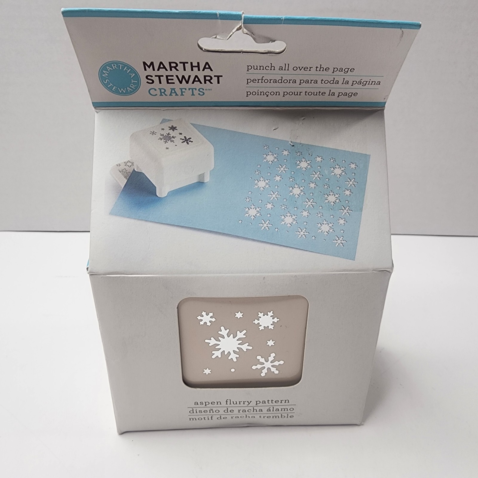 Martha Stewart Aspen Flurry Snowflakes All Over The Page Punch Paper Craft Punch