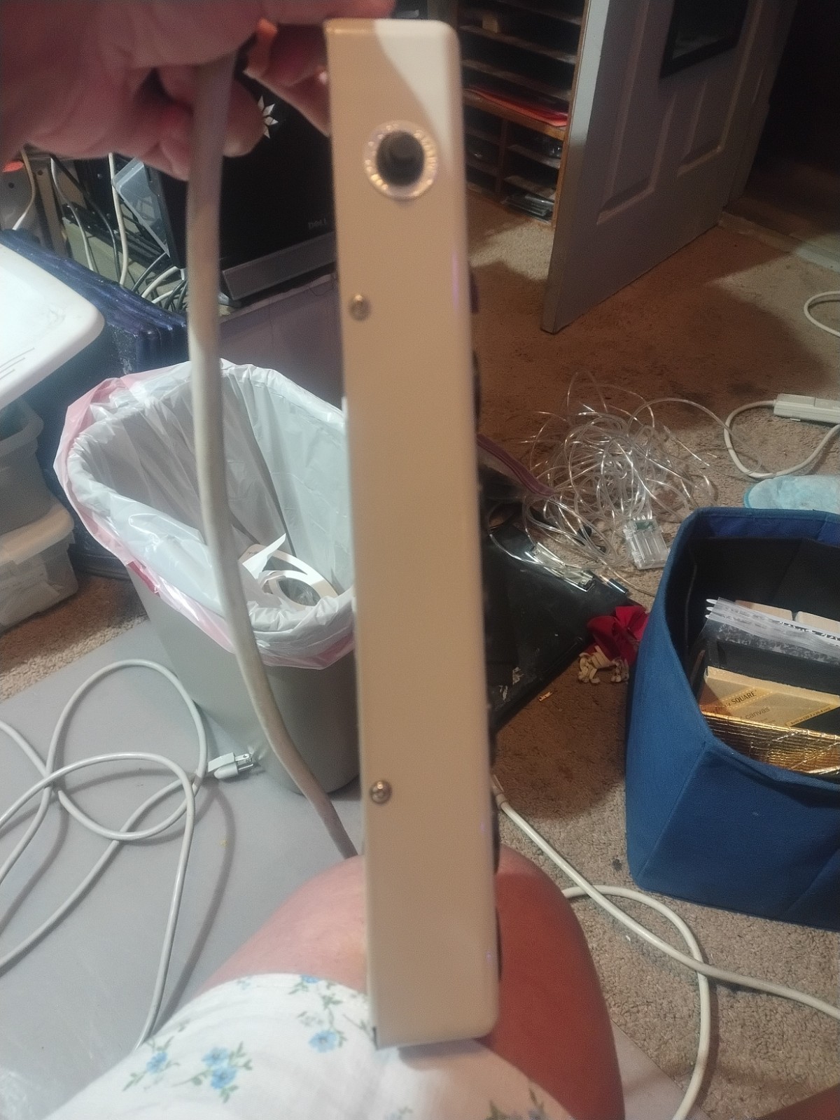 QVS Surge Protector 3 Mode 6 Grounded Outlets & 14 ft Cord