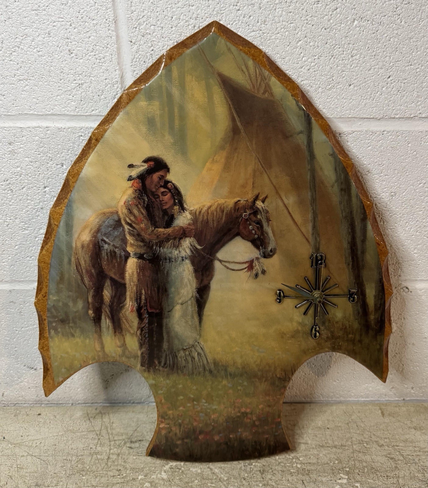 Vintage Lacquered Wood Arrowhead Wall Clock Native American Love Horse 20”x16”