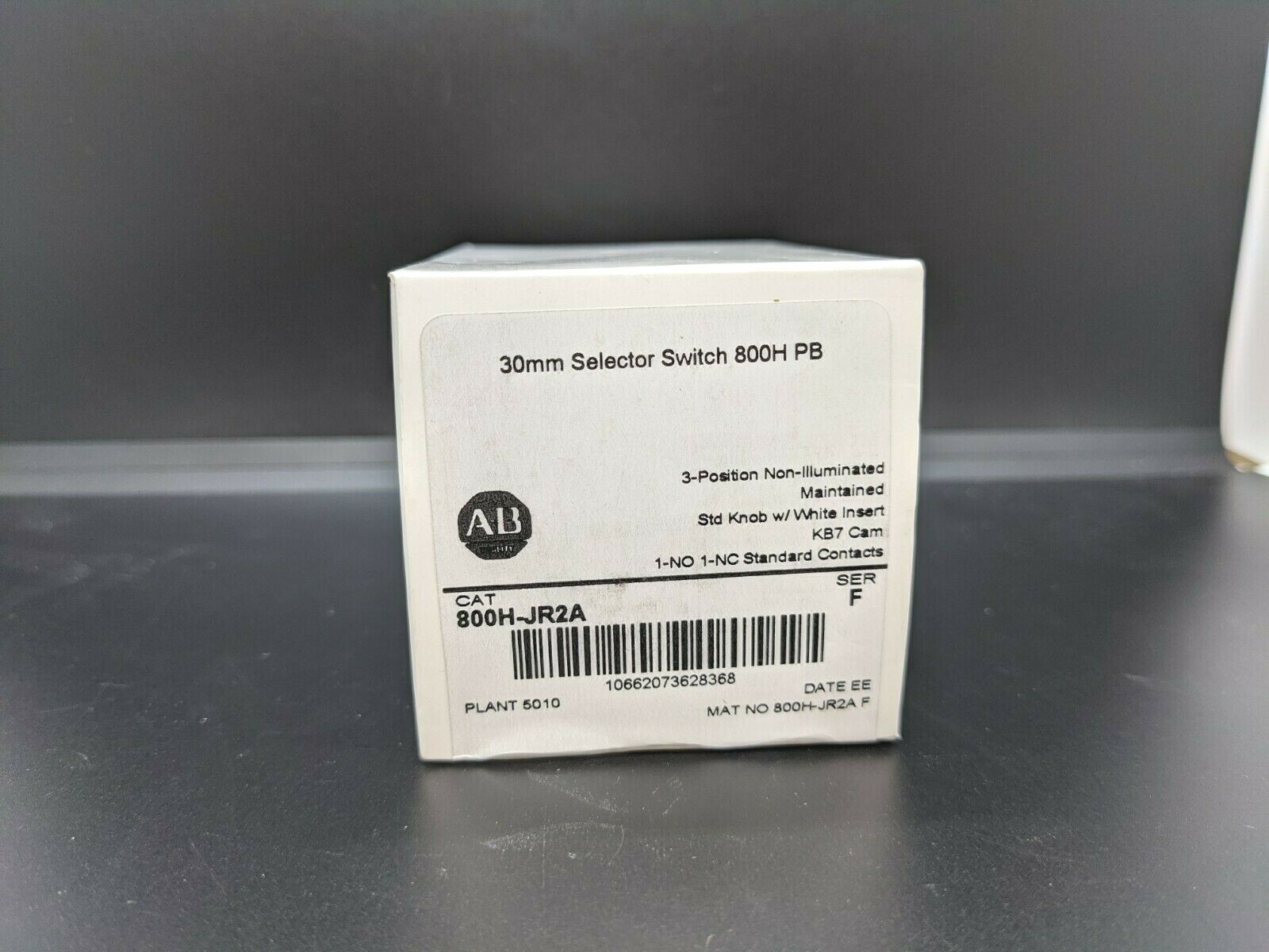 Allen Bradley 800H-JR2A 3 Position Selector Switch White Std Knob Maint