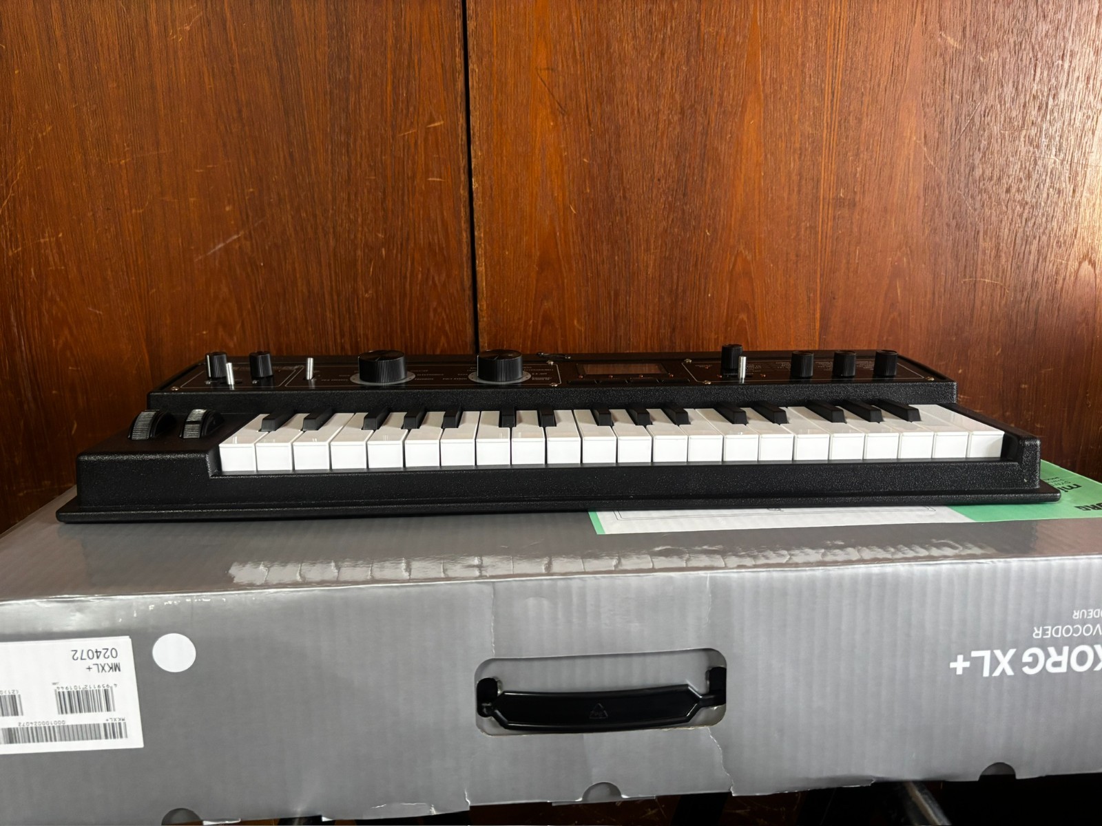 Korg Microkorg XL Plus Synthesizer with Vocoder w/ box, mic