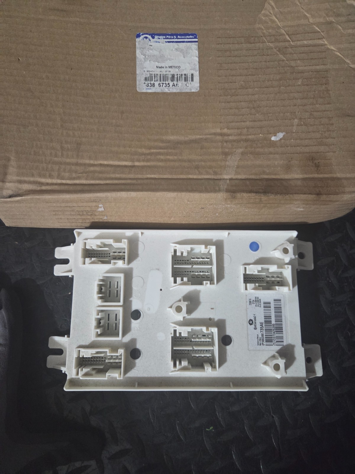 Genuine Mopar Body Controller Module 68386735AE