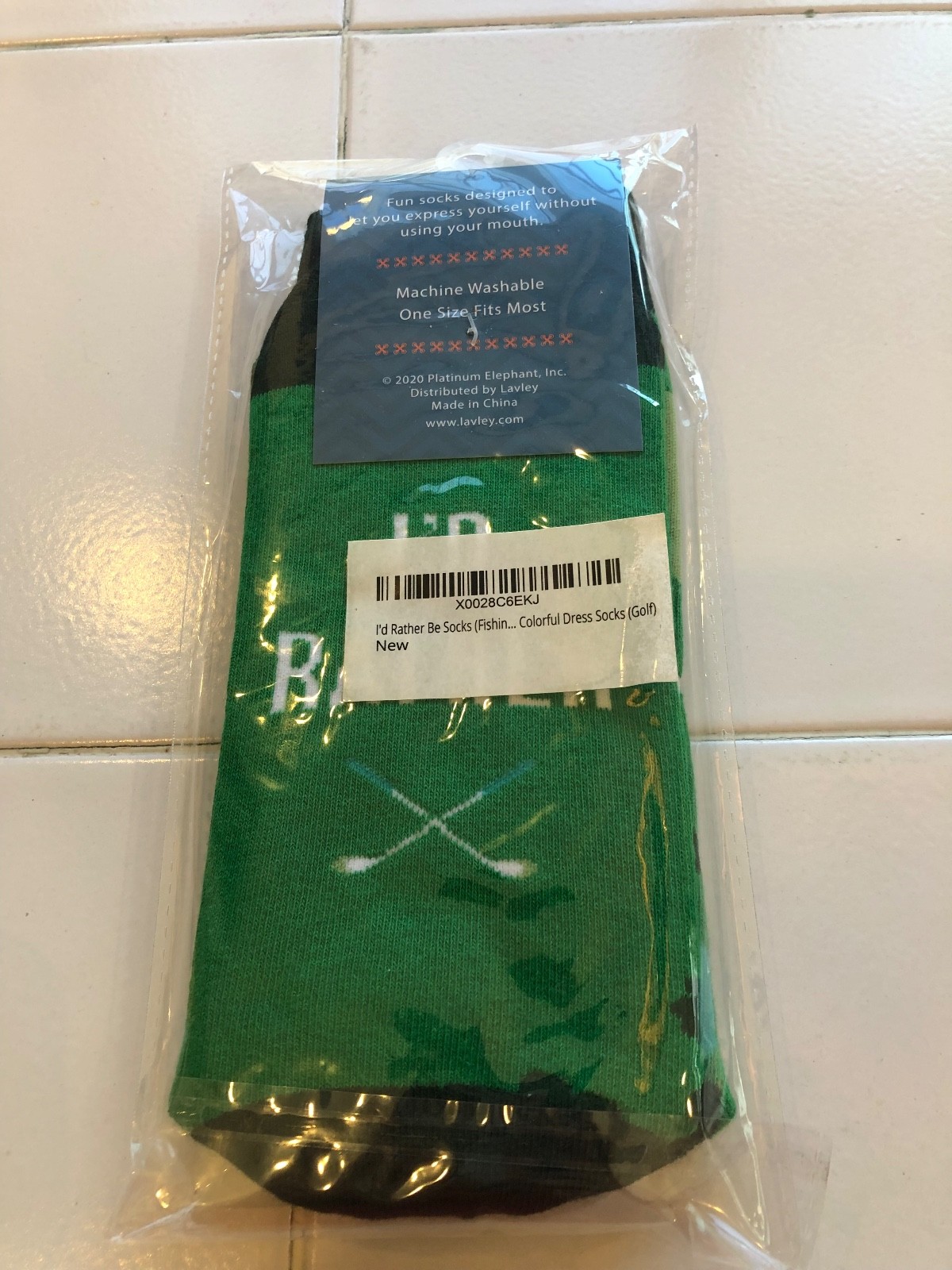 Golf Lover's gift package including balls, desk golf, etc. Unopened