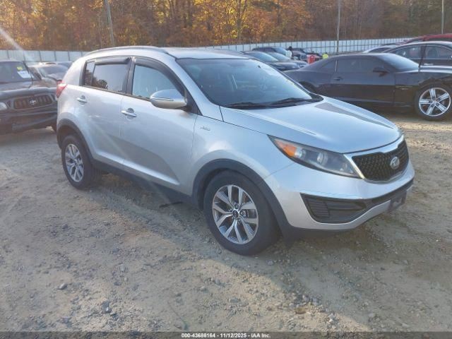 SPORTAGE 2015 Glove Box 4930998