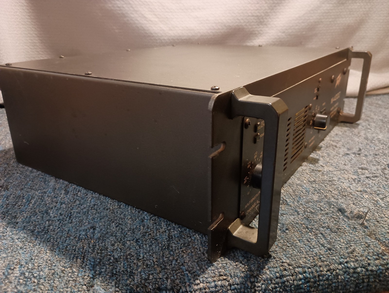 Peavey M-4000 Stereo Power Amplifier (Pro Serviced)