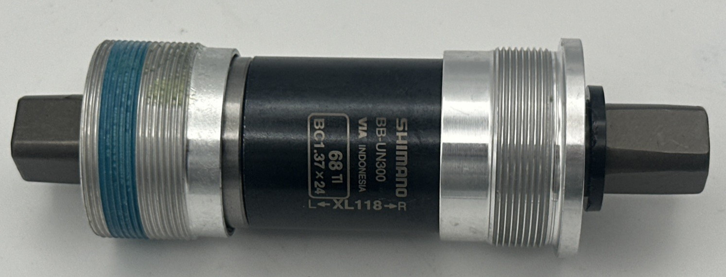Shimano EBBUN300B18X Bottom Bracket - Silver