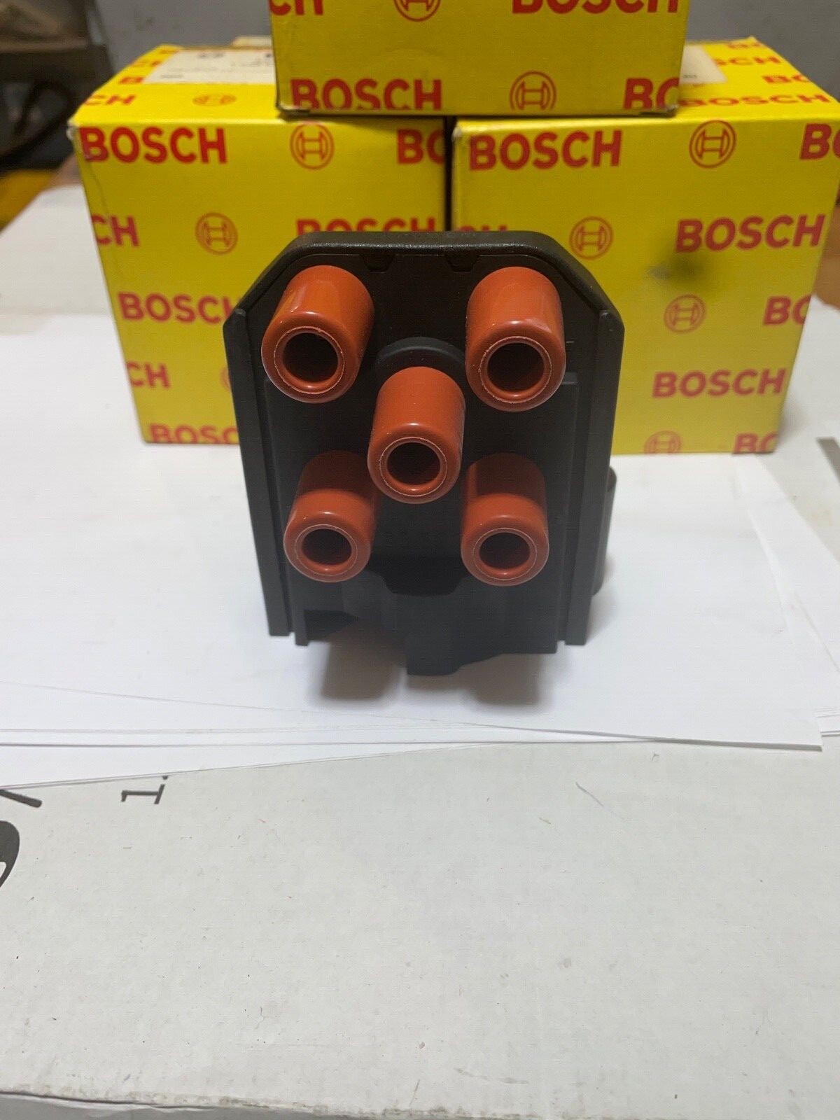 bosch distributor cap 03365 nos Audi 1 235 522 446 made in Germany 