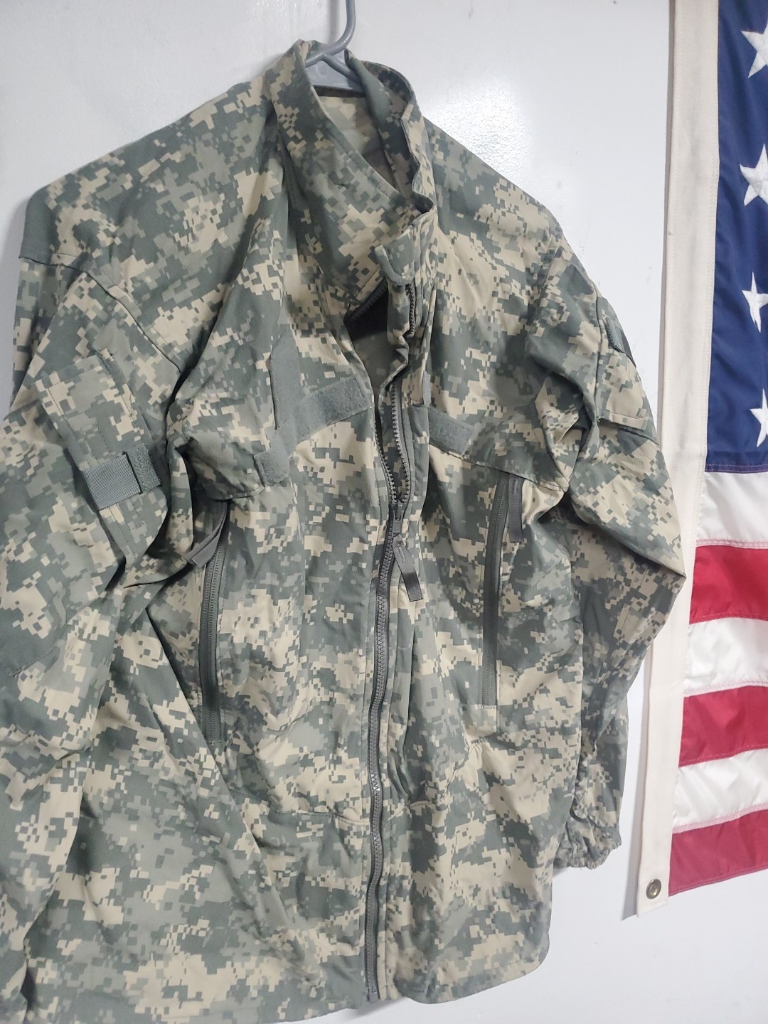 Small Regular  ARMY acu ECWCS windbreaker jacket top Cold Weather