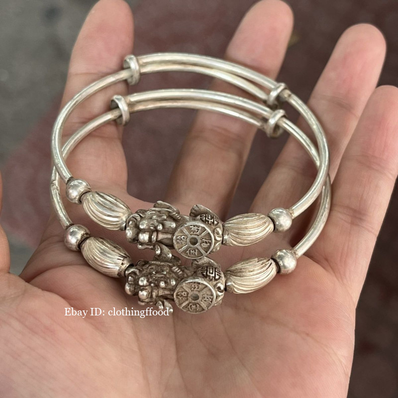 Collection of Old Items, Old Silver Pixiu, Wealth and Treasure Bracelets, A Pair