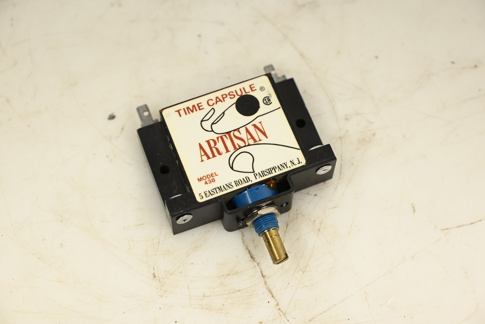 Artisan 438 Universal Switch Adjustable Time Capsule